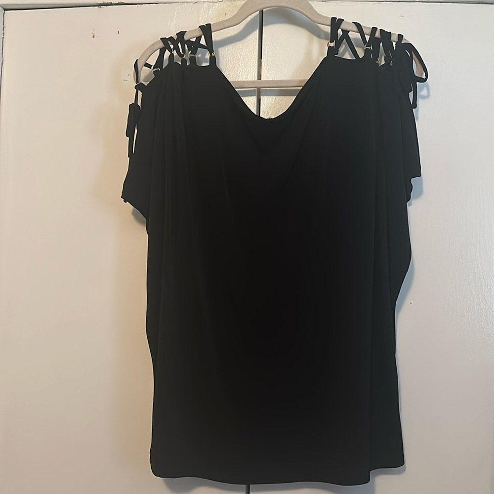 Express Black Top